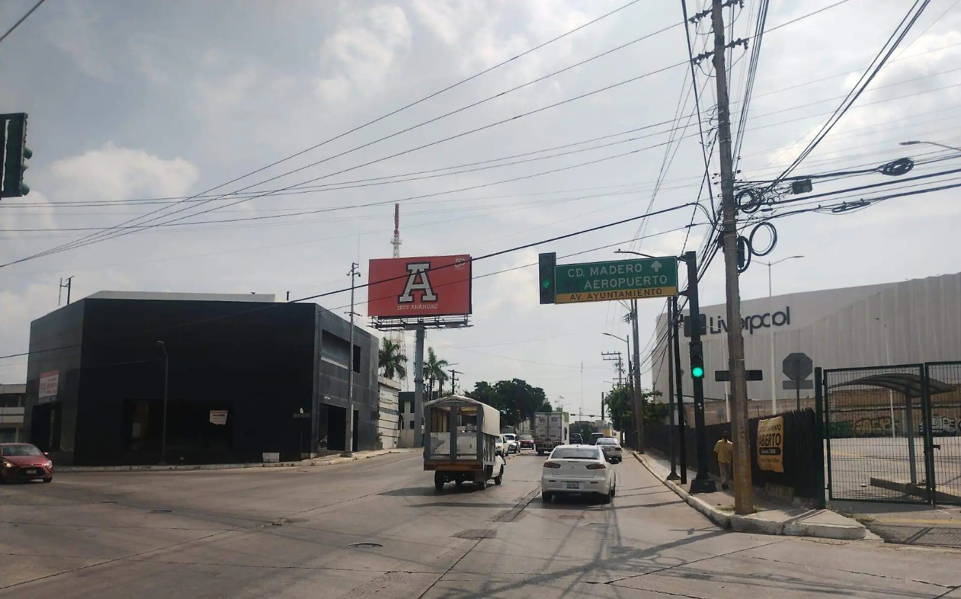 Es una de las arterias que han crecido junto a la ciudad en actividad comercial